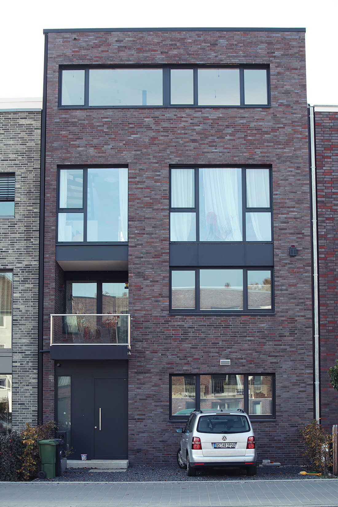 Dienstleistungen - image mktf-logo on https://immomk.de