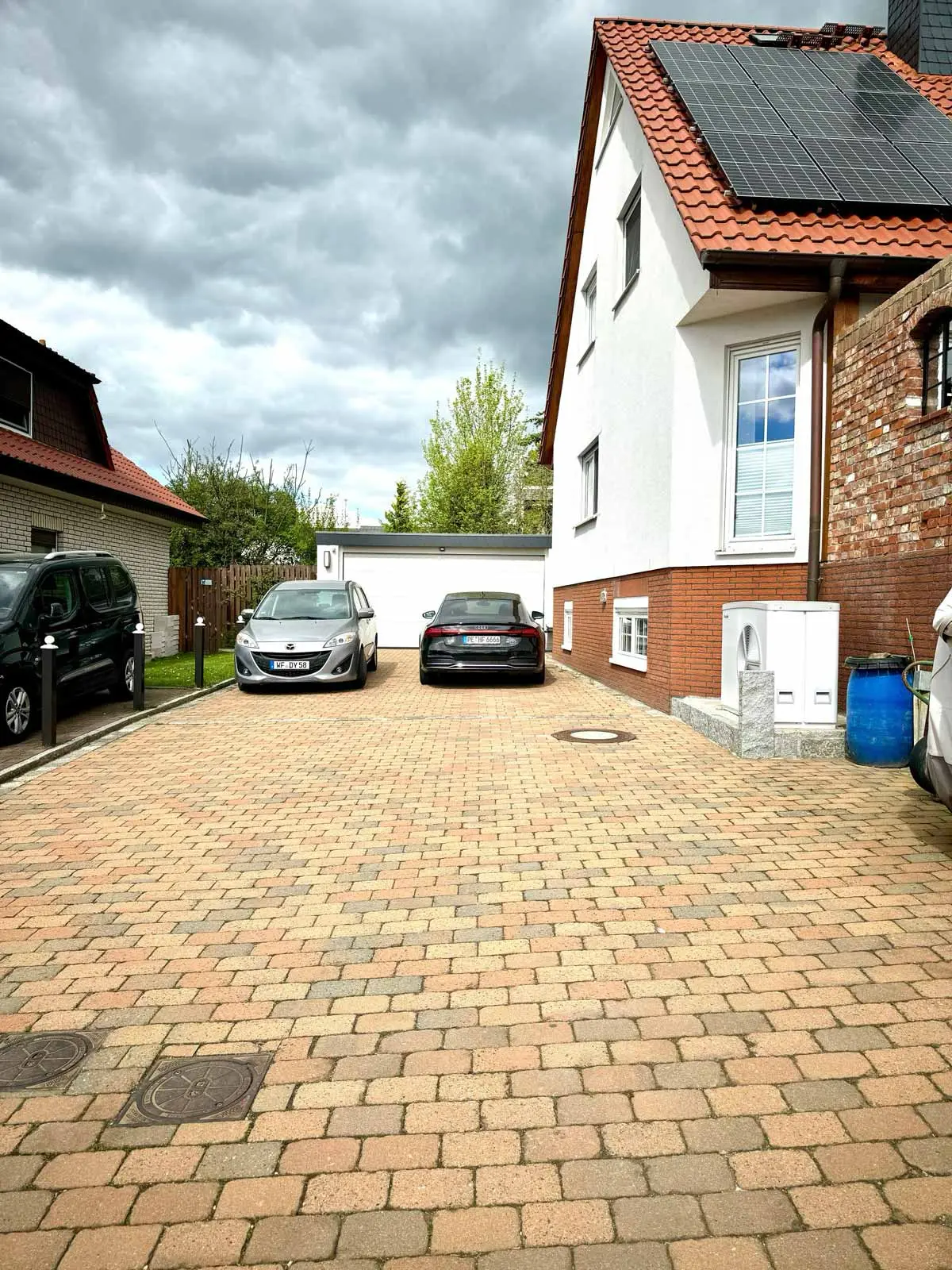 Schönes Doppelhaus mit Carport und Garage im Ortskern von Cremlingen-1