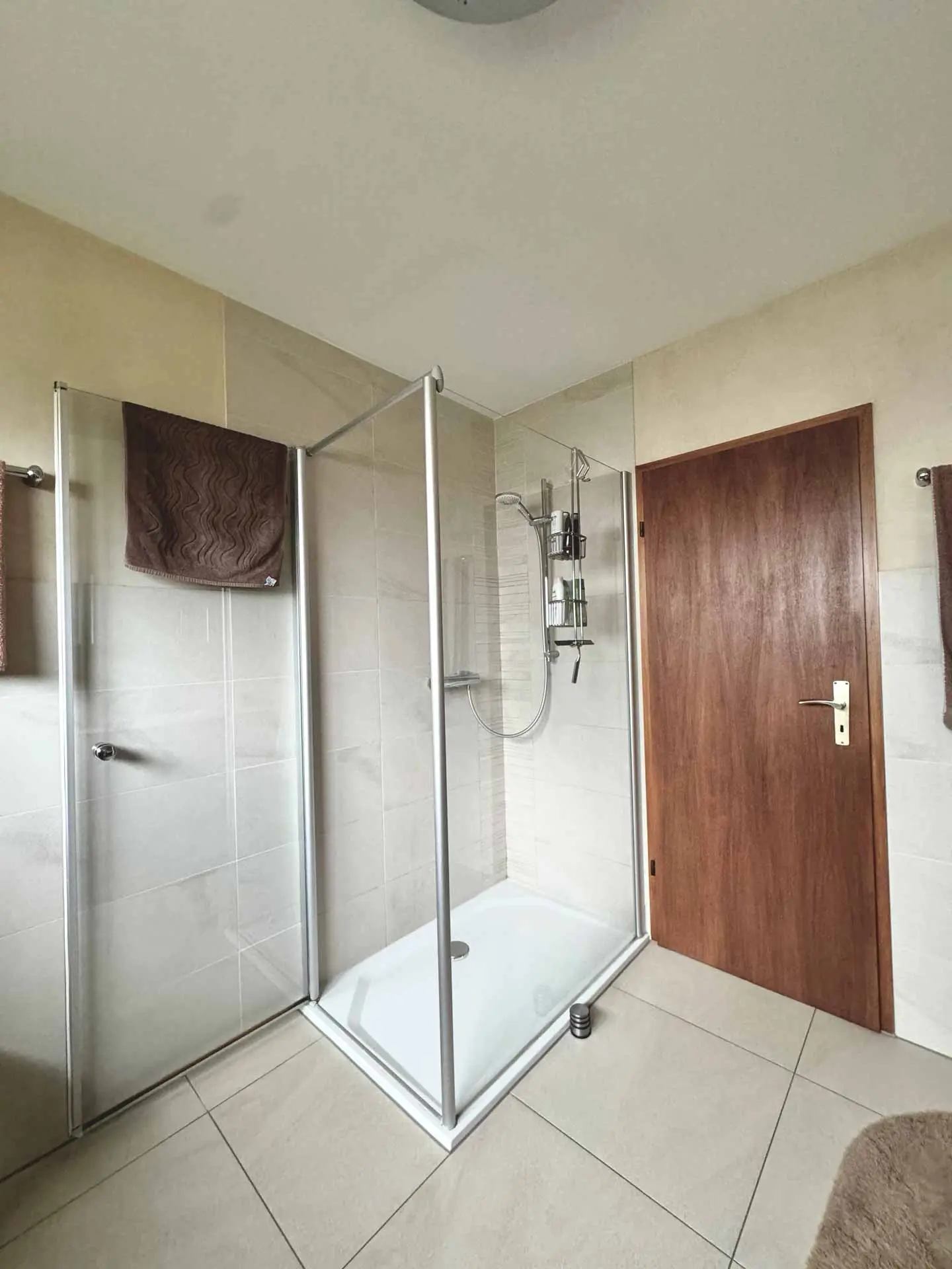 Angebote - image pfeil-runter on https://immomk.de