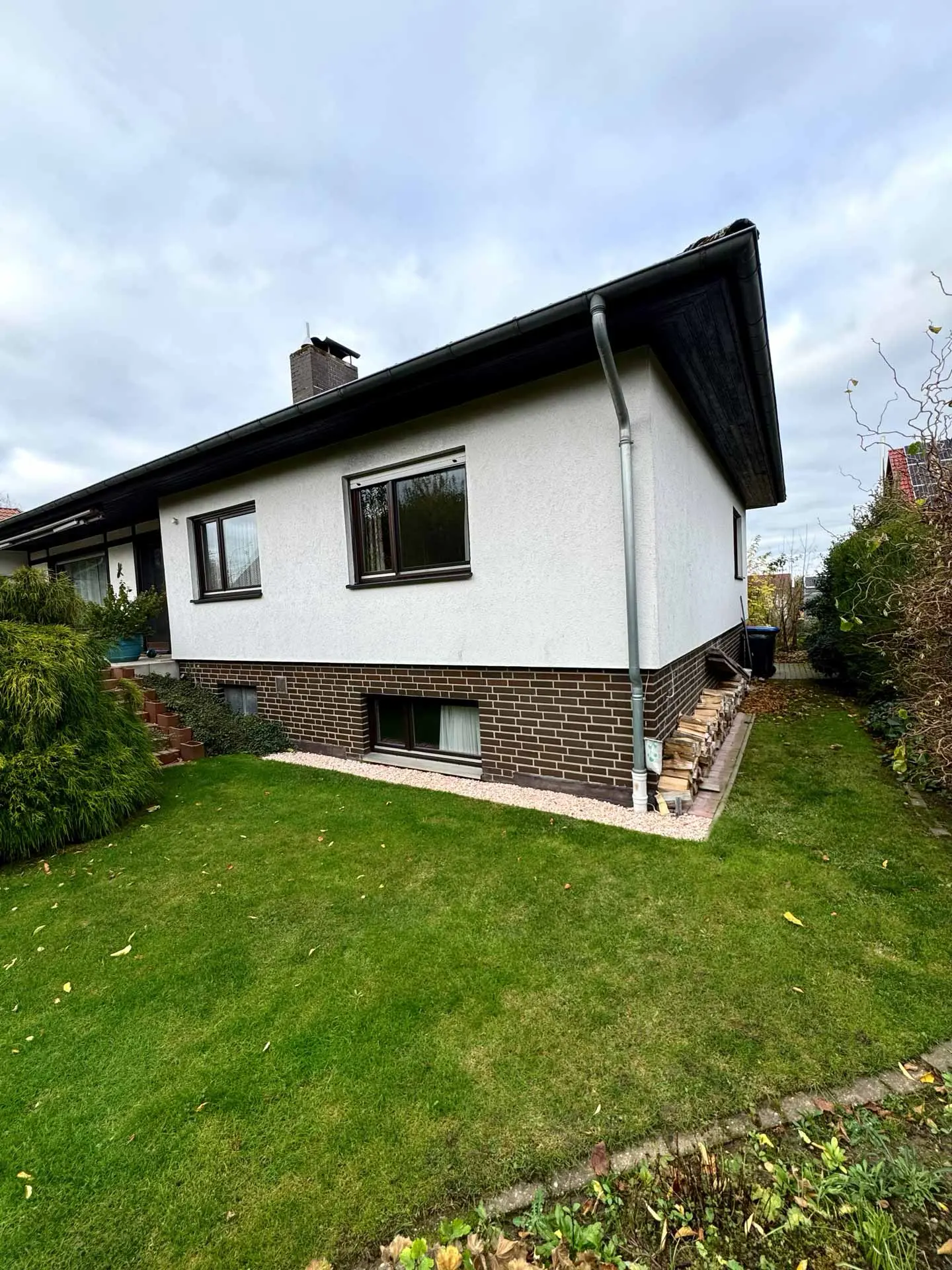 Angebote - image pfeil-runter on https://immomk.de