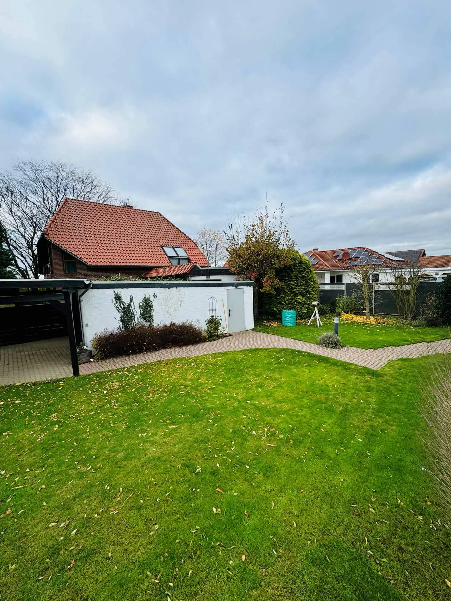 Angebote - image pfeil-runter on https://immomk.de