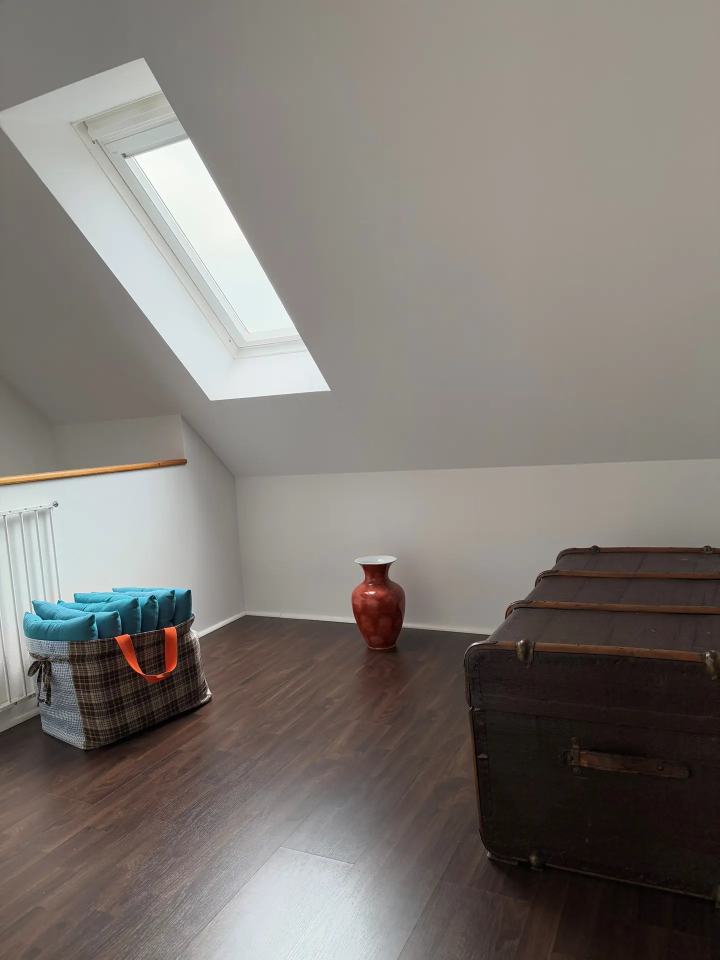 Angebote - image pfeil-runter on https://immomk.de