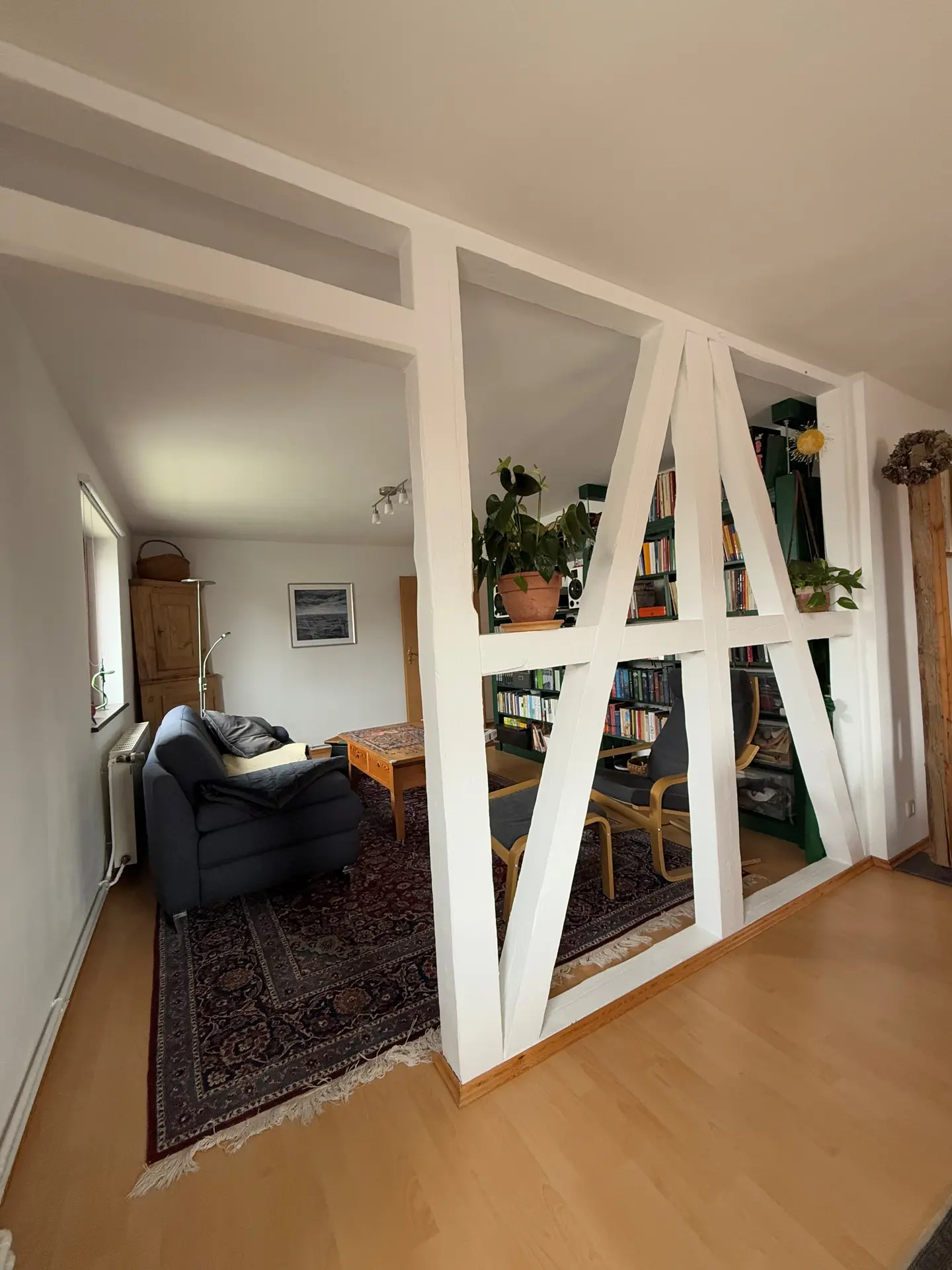 Angebote - image pfeil-runter on https://immomk.de