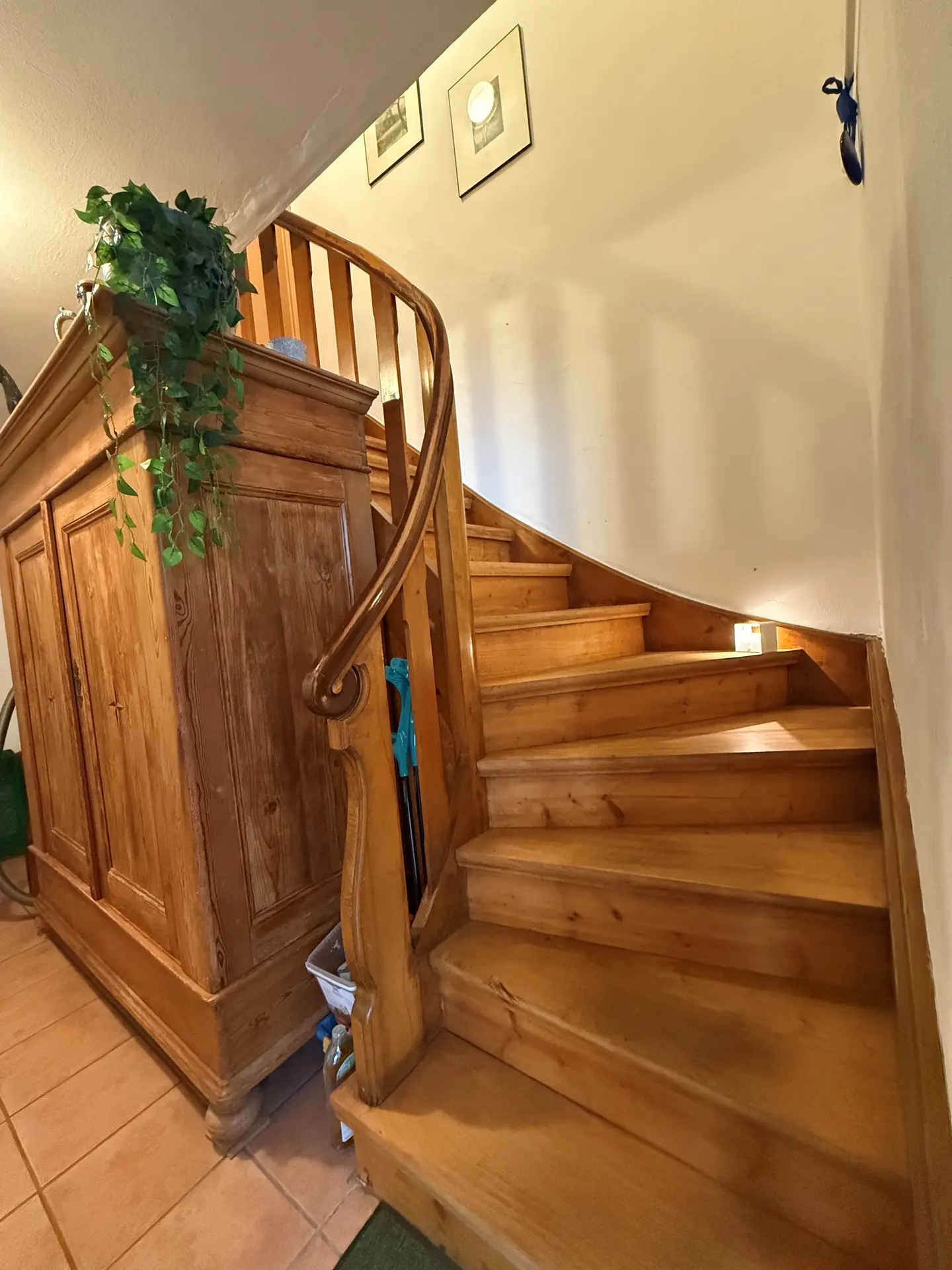 Angebote - image pfeil-runter on https://immomk.de