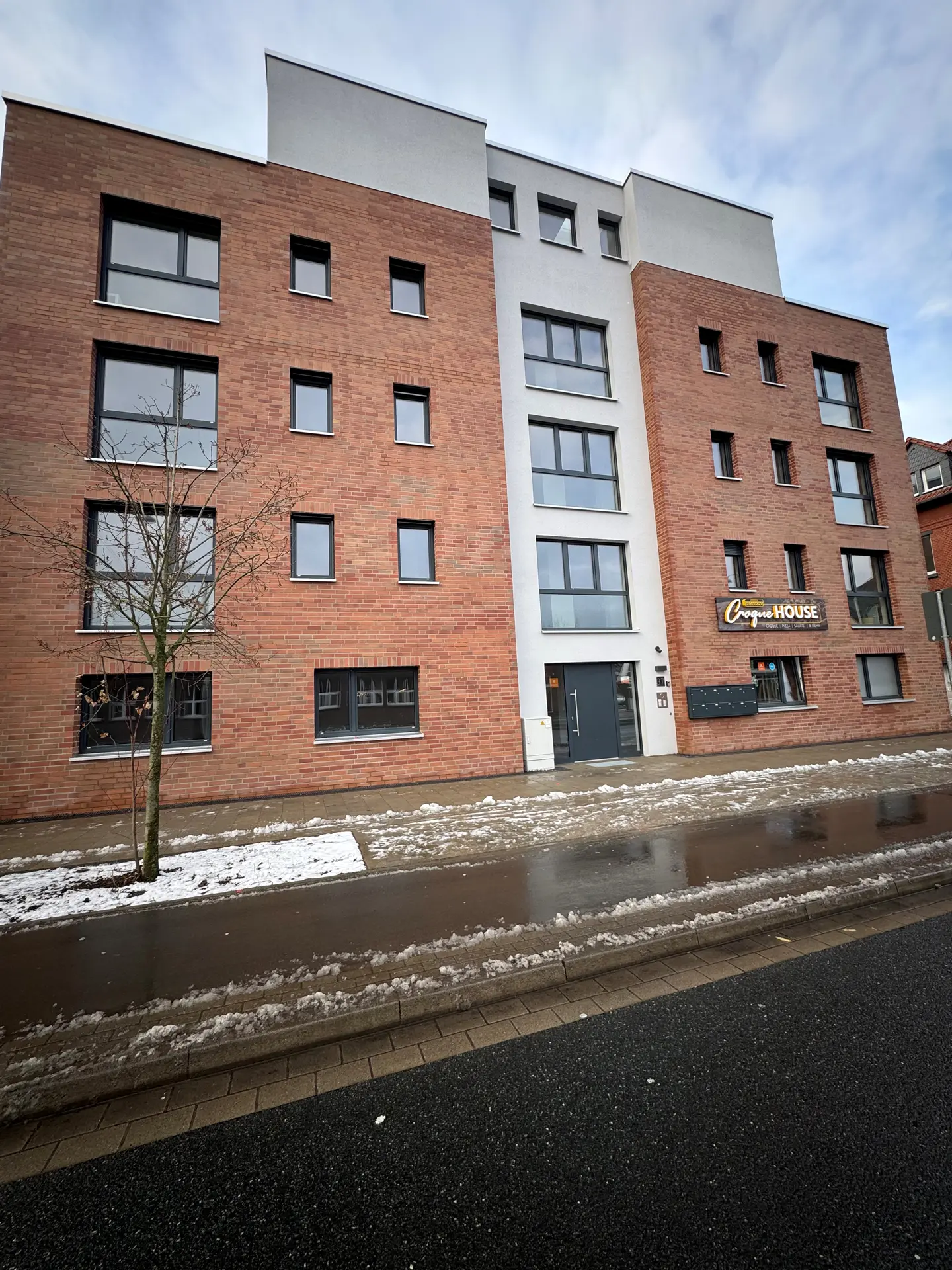 Vermietetes Mehrfamilienhaus-0