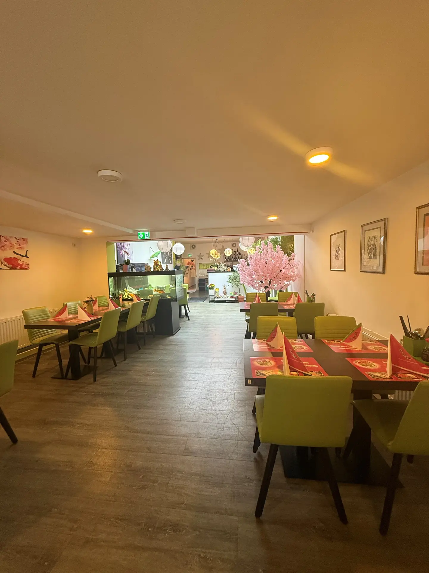 Angebote - image pfeil-runter on https://immomk.de