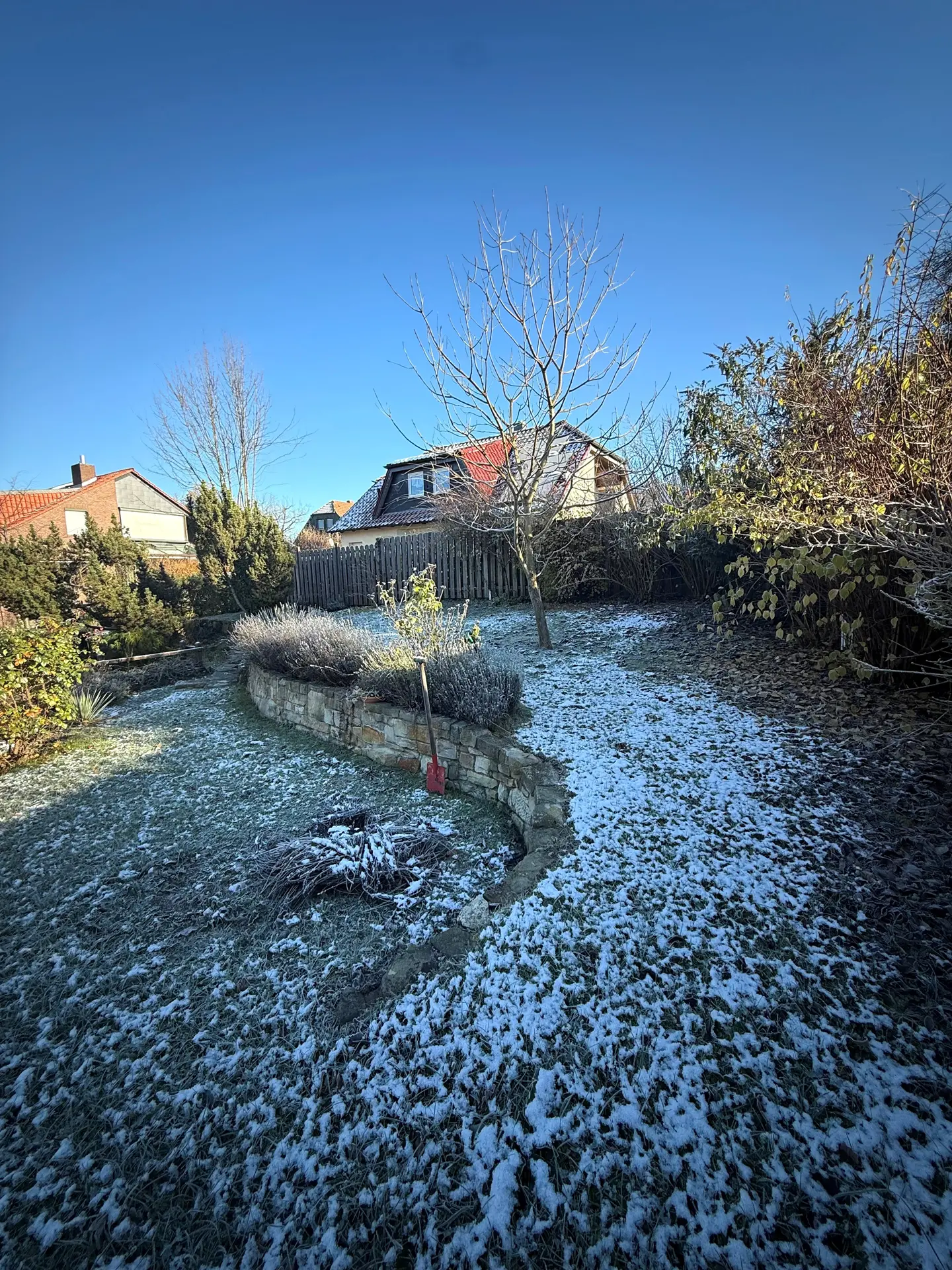 Einfamilienhaus mit Blick in die Landschaft-1
