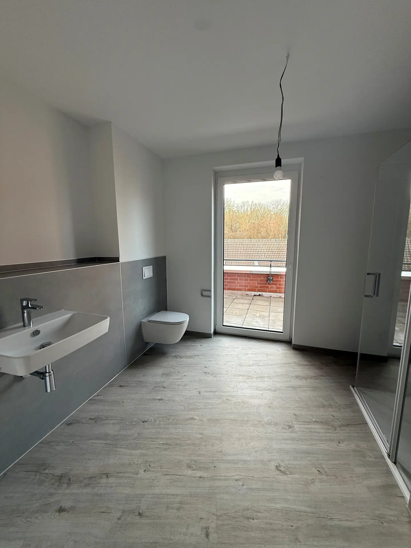 Angebote - image pfeil-runter on https://immomk.de