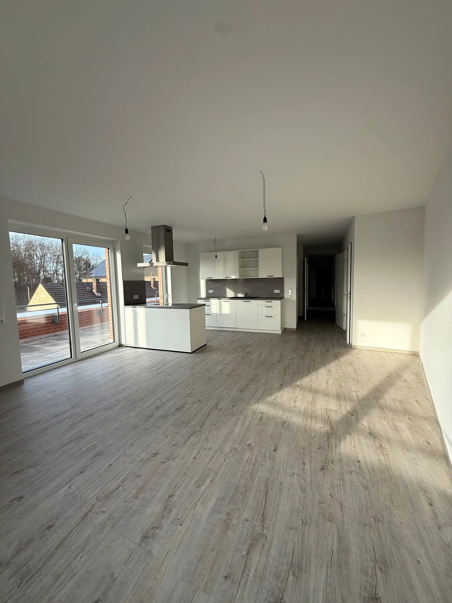 Angebote - image pfeil-runter on https://immomk.de