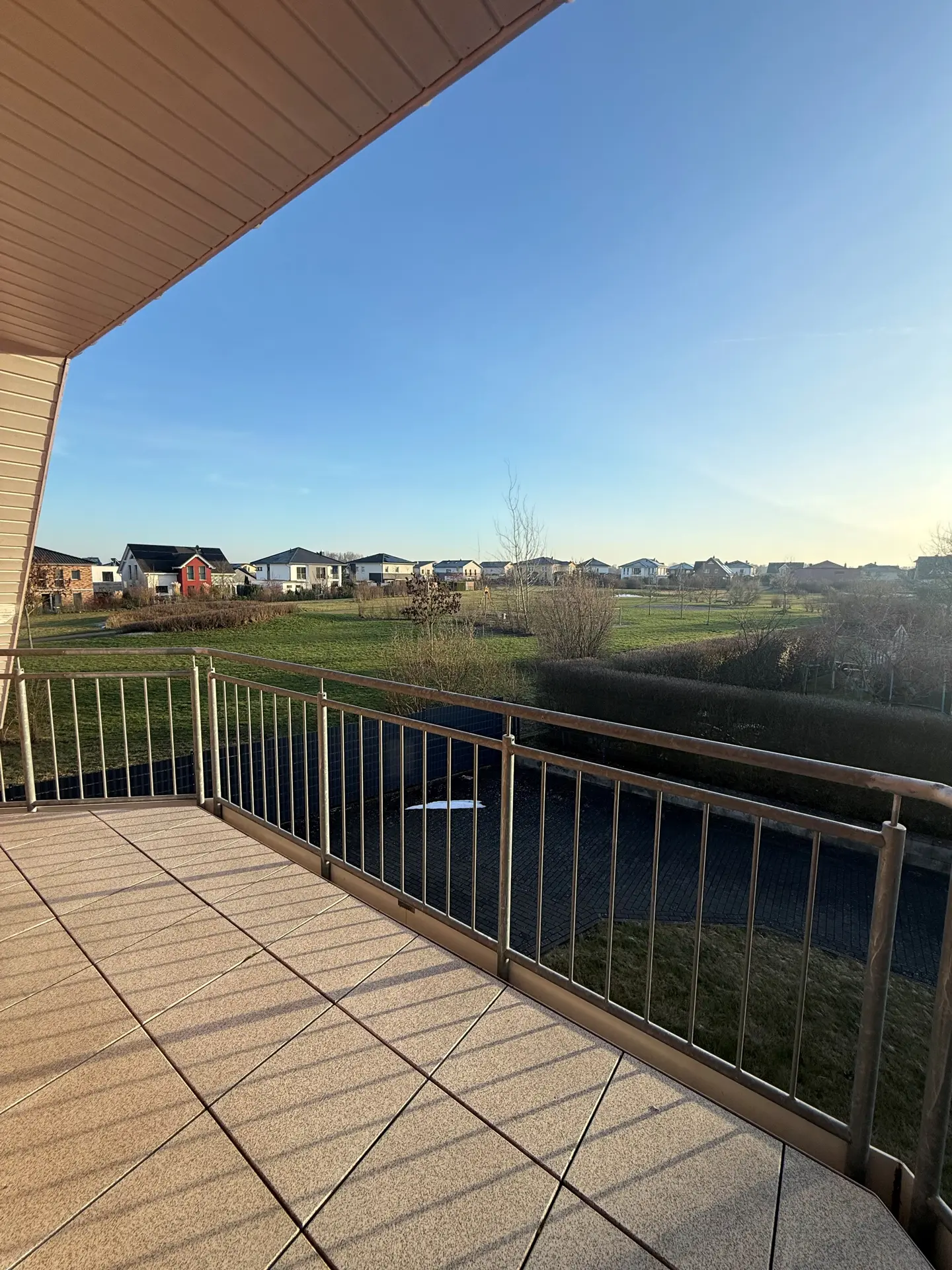 Angebote - image pfeil-runter on https://immomk.de