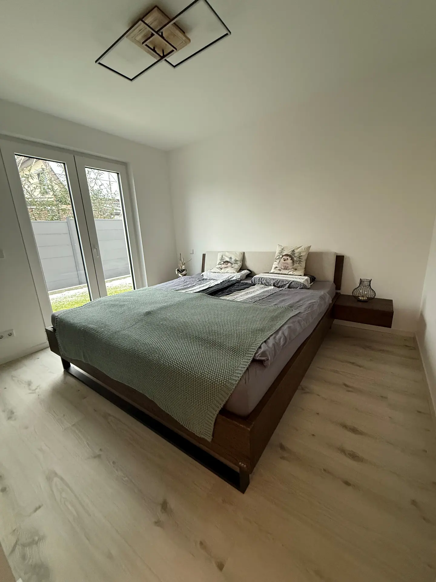 Angebote - image pfeil-runter on https://immomk.de