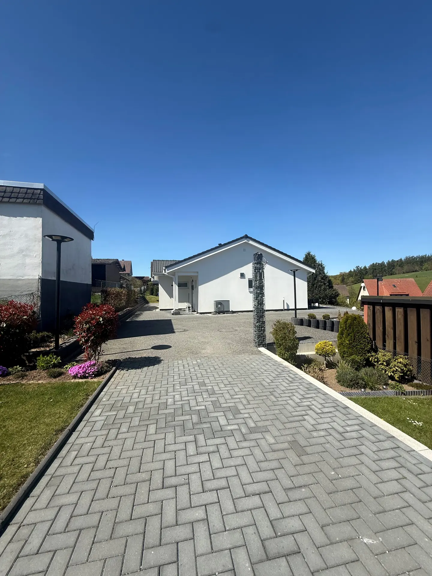 Angebote - image pfeil-runter on https://immomk.de